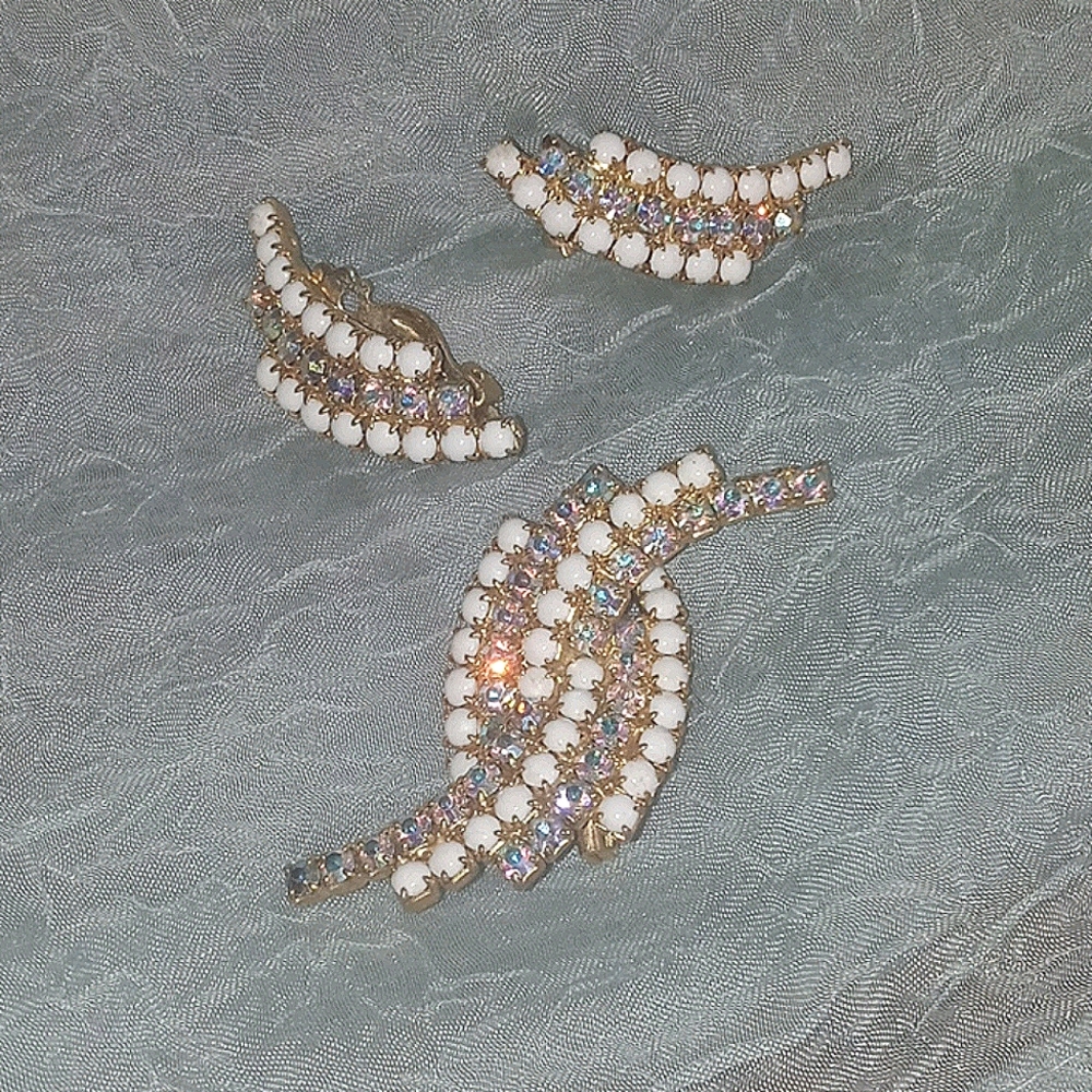 50s broach and matching clip on earrings